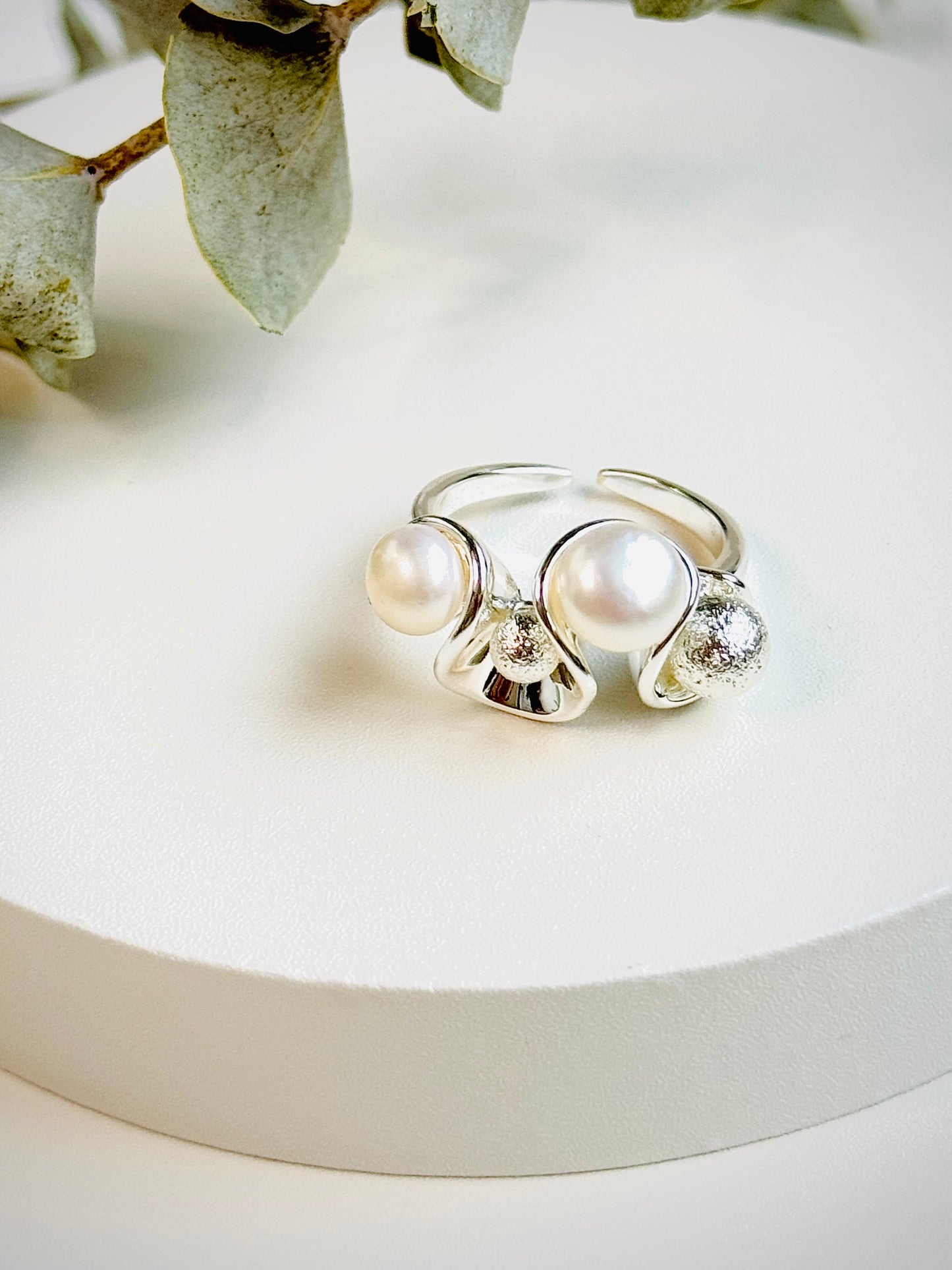 Modern Pearl Sculpt Ring
