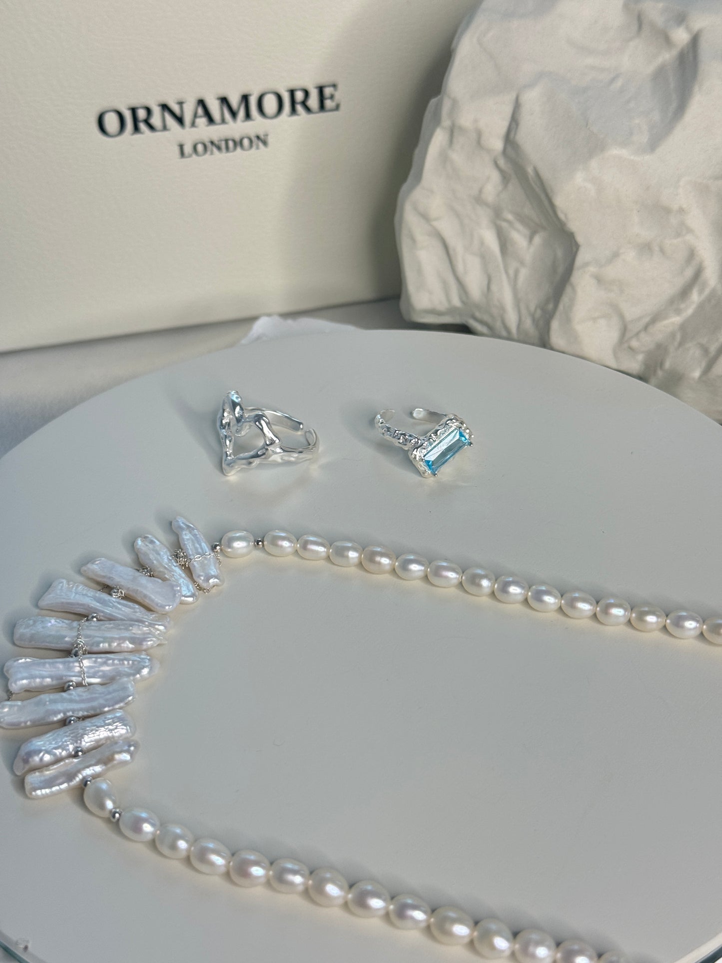 Pearl Drift Necklace