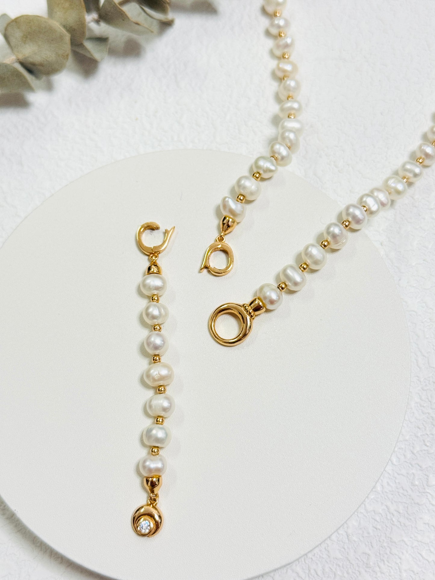 Balance Pearl Necklace · Adjustable Y-Shape