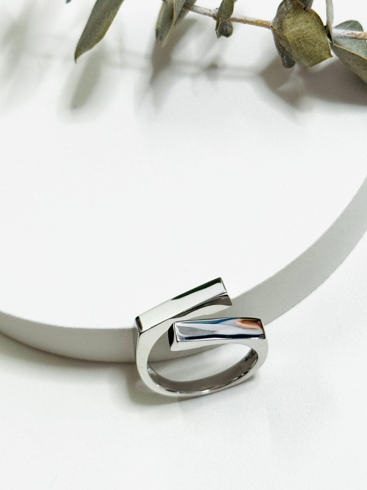 Sculptural Minimalist Ring