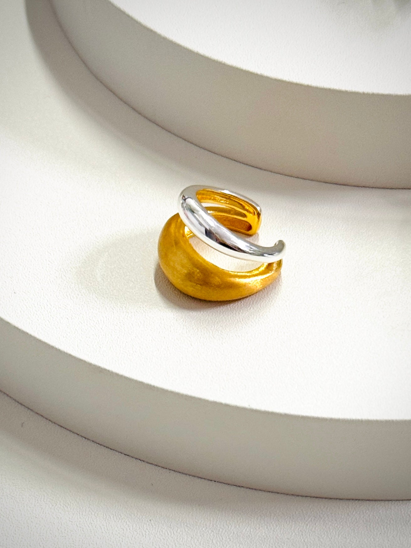 Orbit Arc Ear Cuff