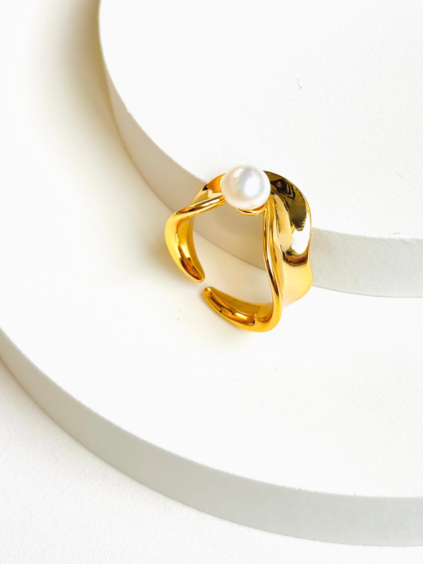 Tide Curve Ring