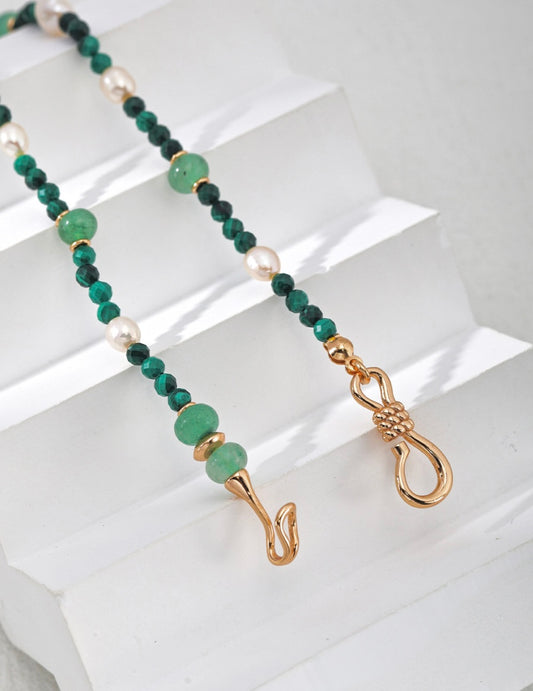 Verdant Loop Necklace