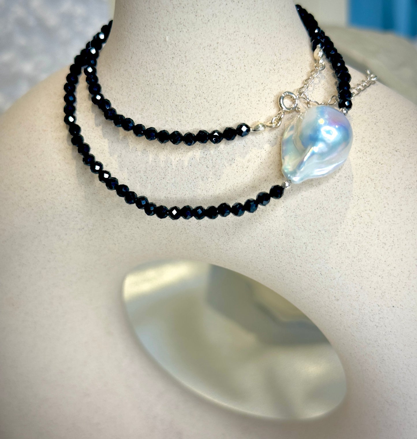 Midnight Pearl necklace