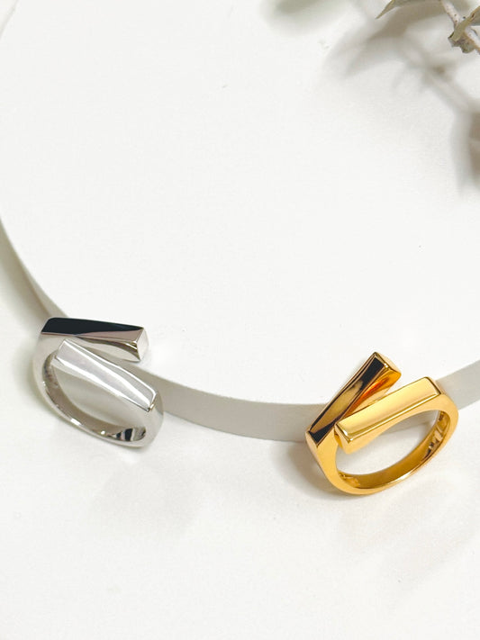 Sculptural Minimalist Ring