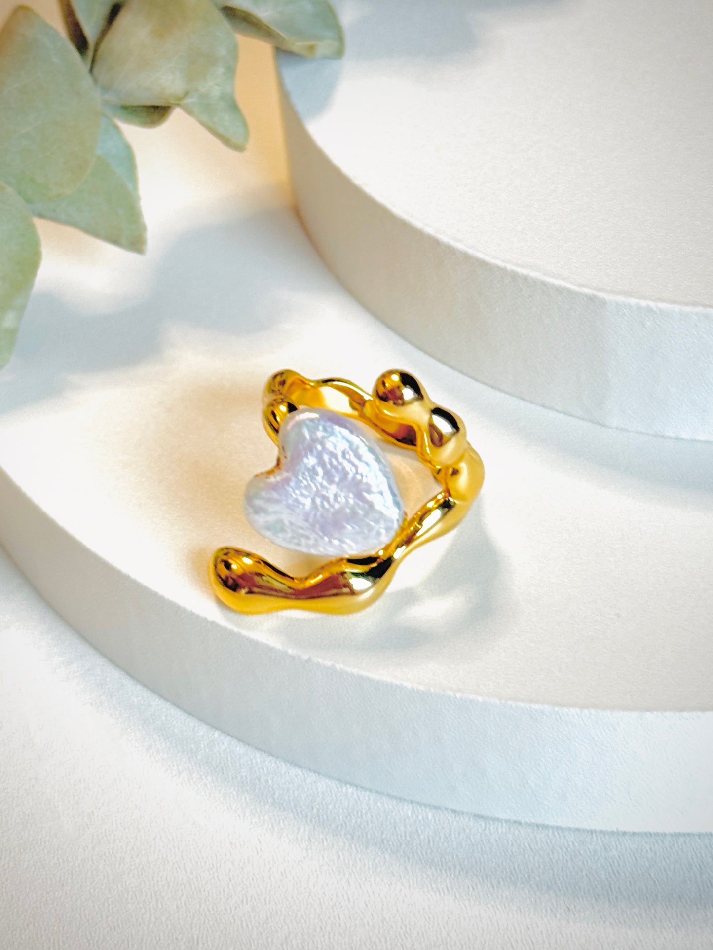Heart Pearl Baroque Ring